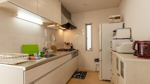 Uklassifisert bilde, 4 av 24, knapp