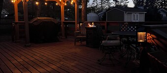 Clink’s Cabin- cozy home situated in beautiful picturesque Indian River Michigan
