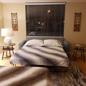 1 slaapkamer, een bureau, een strijkplank/strijkijzer, gratis wifi