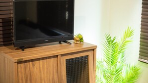 Dobbeltrom – design, 1 dobbeltseng | TV