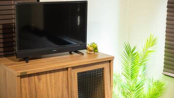 Kamar Double Desain, 1 Tempat Tidur Double | Televisi