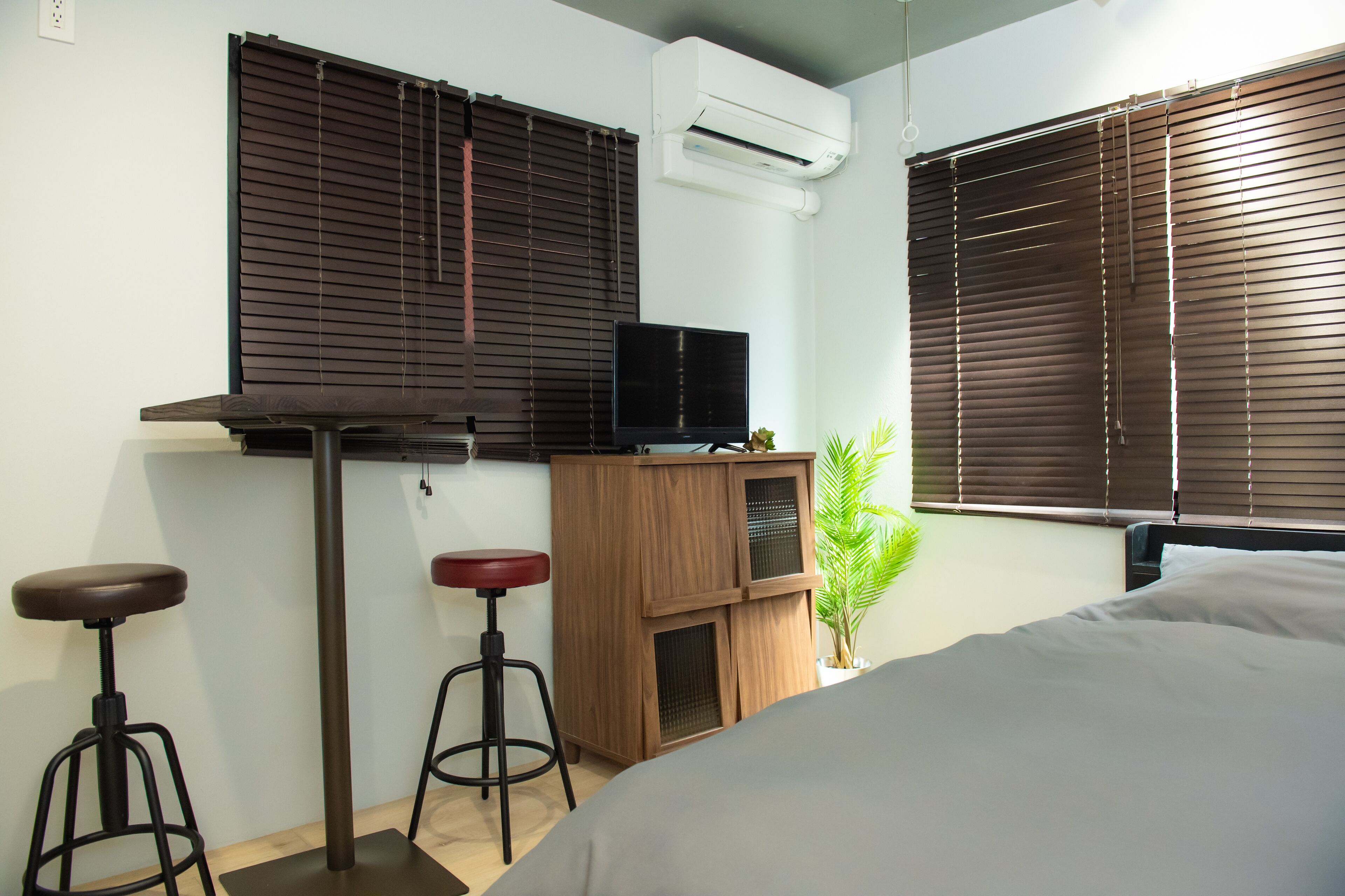 時尚雙人房, 1 張標準雙人床 | 起居區 | 32-吋平面電視、數位頻道、電視