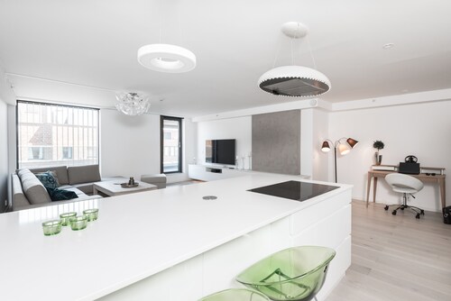 Fantastic 130m2 asunto joen rantakadulla