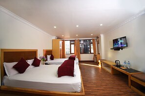 Deluxe Twin Room | Free WiFi