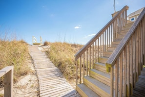 Property grounds - Re-Juvenated: 5 bedroom oceanfront classic beach home - Become Re-Juvenated! (Oak Island)