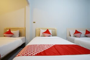 Free WiFi, bed sheets
