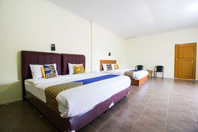 SPOT ON 2809 Hotel Yasmin