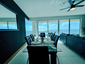Dining - Modern-Beach Access-MarYSolCondo-18thFLR-Rosarito (Playas Rosarito)