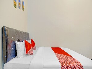 Deluxe Double Room | Meja, Wi-fi percuma, cadar katil 