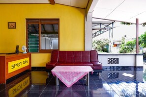 Lobby - Hotel O Griya Kawula Syariah (Surakarta)