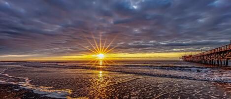 Una spiaggia nelle vicinanze