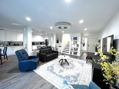 A Quiet Nest in the Heart of Galleria