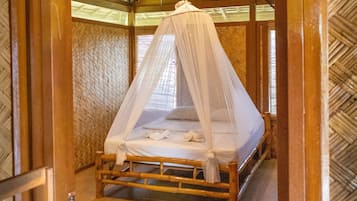 Individually decorated, individually furnished, laptop workspace