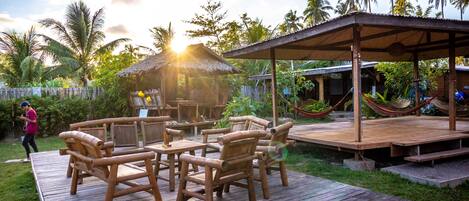 Traditional Cabin | Terrace/patio