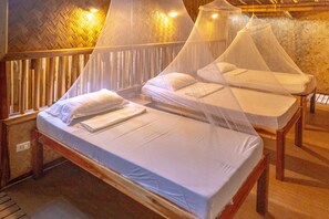 Individually decorated, individually furnished, laptop workspace - Where2next Hostel (El Nido)