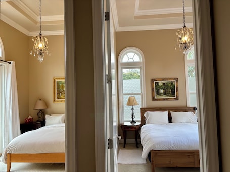 2 室のベッドルーム、デスク、アイロン / アイロン台、WiFi (無料). Luxury in Los Altos Hills/Stanford