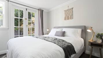 House, 2 Bedrooms | 2 bilik tidur, ruang kerja komputer riba, seterika/papan seterika