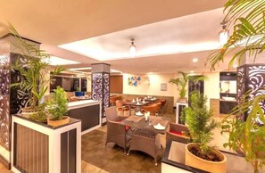 Restaurant - Wood Stock (Kasauli)