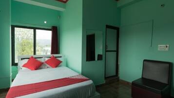 Classic Room | Free WiFi, wheelchair access