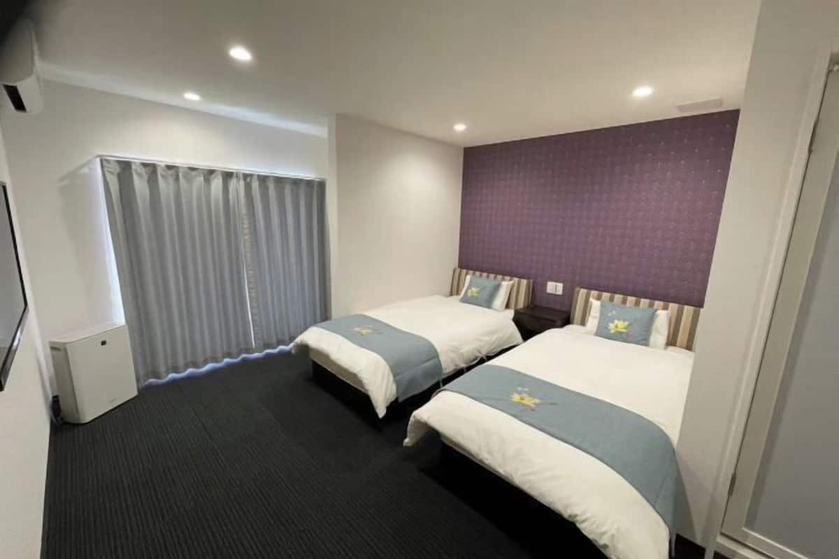 Schreibtisch, Bügeleisen/Bügelbrett, kostenloses WLAN, Bettwäsche