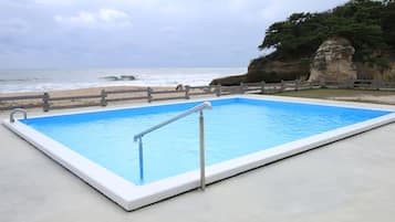 Sæsonbestemt udendørs pool