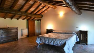 4 bedrooms, free WiFi