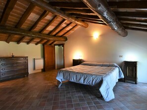 4 habitaciones y wifi gratis