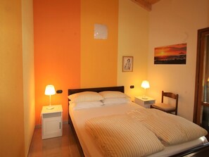 2 bedrooms, free WiFi - Wonderful private villa for 6 people with WIFI, A/C, private pool, TV, patio and pets allowed (Sestri Levante)