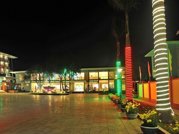 Front of property - Duy Tan Vinh Hotel (Vinh)