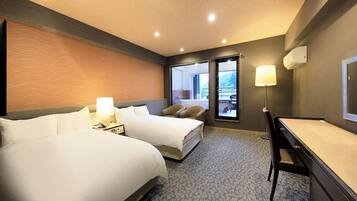 In-room safe, blackout curtains, free WiFi, bed sheets