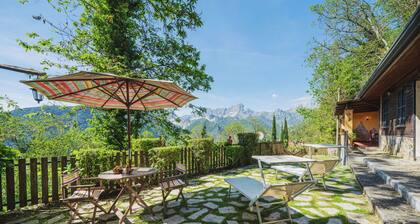 Beautiful private villa for 4 people with WIFI, A/C, TV, patio and pets allowed