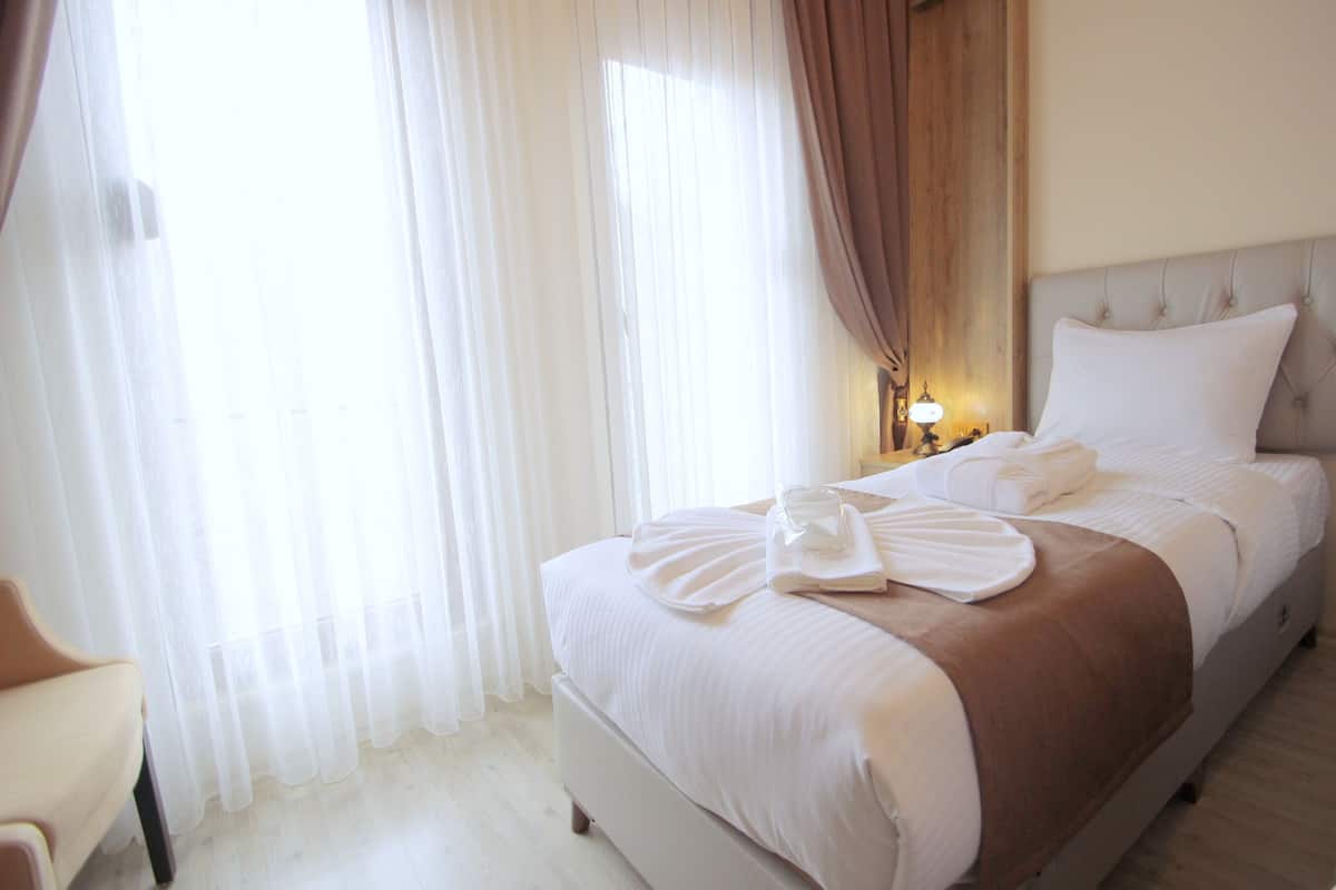 1 bedroom, premium bedding, free minibar items, in-room safe