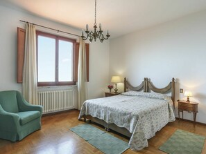 7 soverom, reiseseng for barn og wi-fi (inkludert)