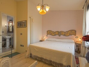 2 Schlafzimmer, Reisekinderbett, kostenloses WLAN