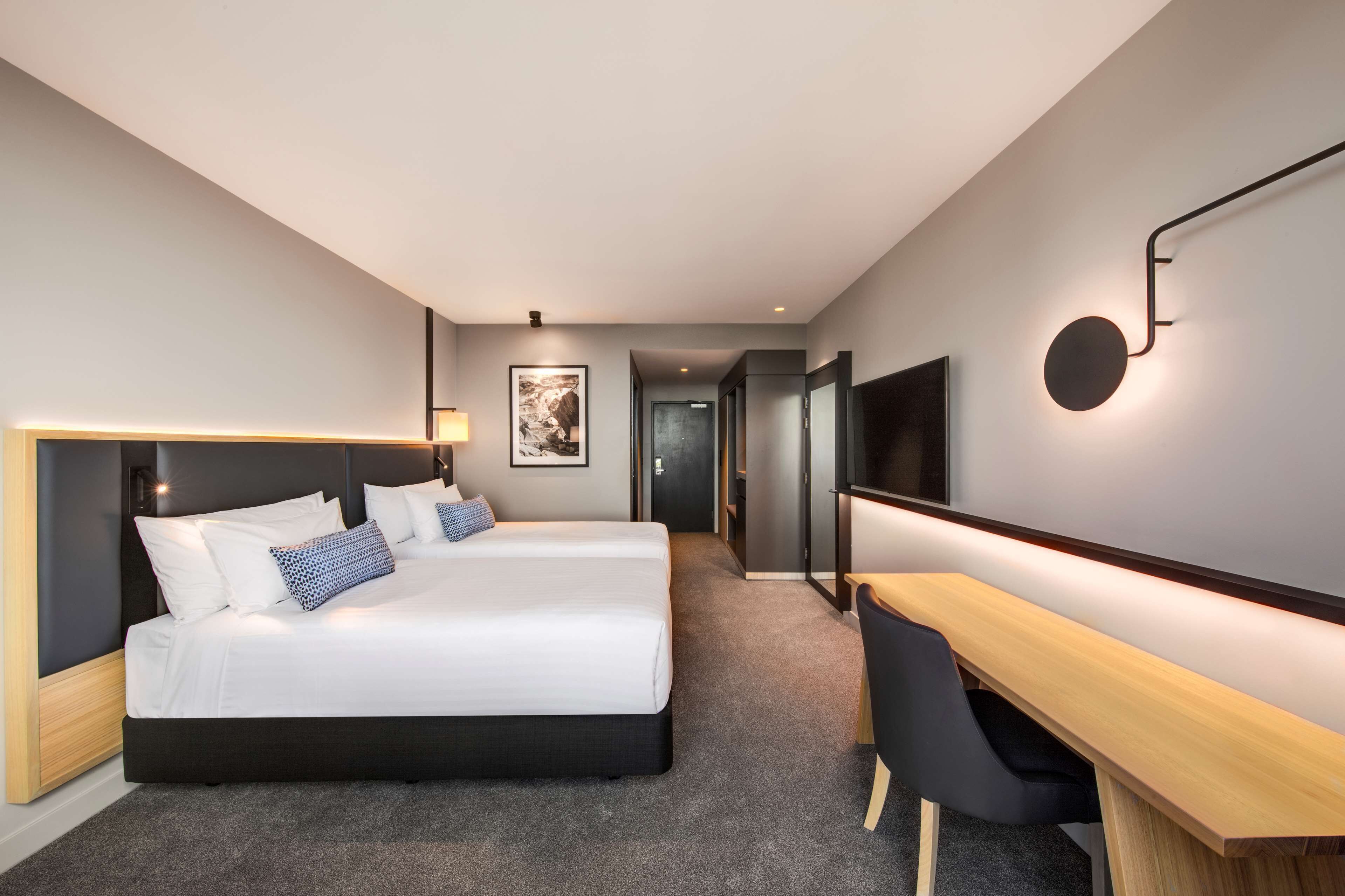 Ropa de cama hipoalergénica y minibar 