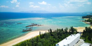 Beach nearby, white sand - UMITO OKINAWA ONNASON (Onna)