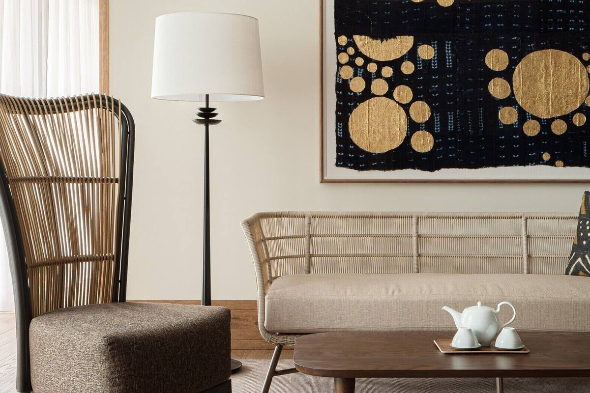 Living area | 50-inch TV with satellite channels, streaming services