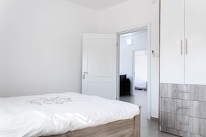 Appartement familial | 3 chambres, décor unique, ameublement unique, bureau