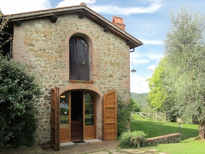 Property, House, Home, Building, Cottage, Real Estate, Architecture, Residential Area, Grass, Arch