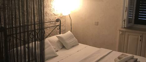 Een strijkplank/strijkijzer, gratis wifi