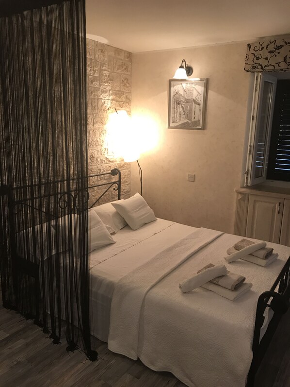 Ferro/asse da stiro, Wi-Fi gratuito