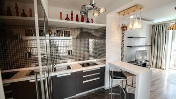Apartment | Eigene Küche | Kühlschrank, Mikrowelle, Herdplatte, Wasserkocher