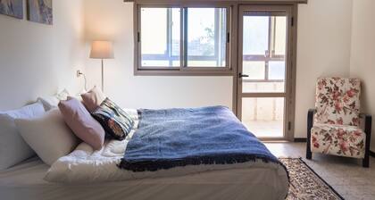 Old City Stylish 4BR by Ahlan Hospitality