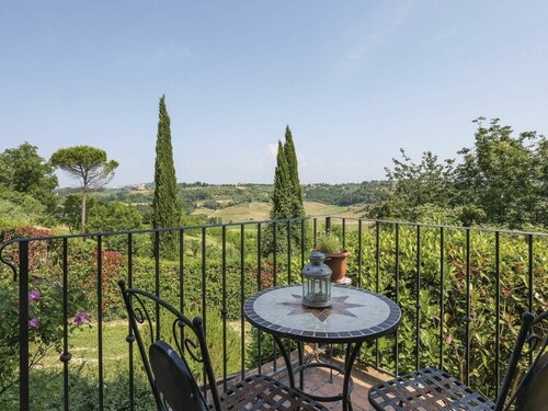 Beautiful private villa with A/C, WIFI, private pool, TV, patio, pets allowed and panoramic view