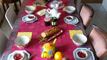 Petit-déjeuner continental compris tous les jours