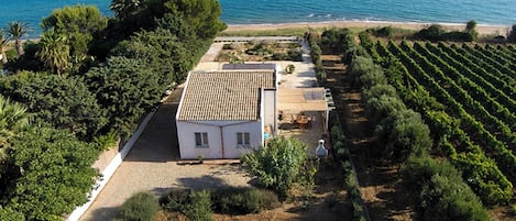 Villa, 2 Bedrooms, Smoking, Private Pool | Garden