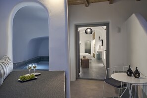 Suite superior, 1 habitación, bañera de hidromasaje, vistas al mar | Terraza o patio