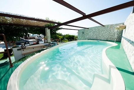 Room, 1 Bedroom, Accessible, Smoking | Terrace/patio