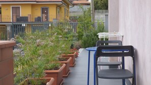 Room, 1 Bedroom, Smoking, Terrace | Exterior