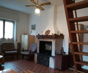 Maison, 2 chambres, fumeurs, piscine privée | Bar lounge